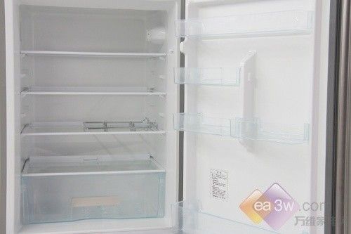 海尔最新技术冰箱，科技与智能生活的典范革新亮相！